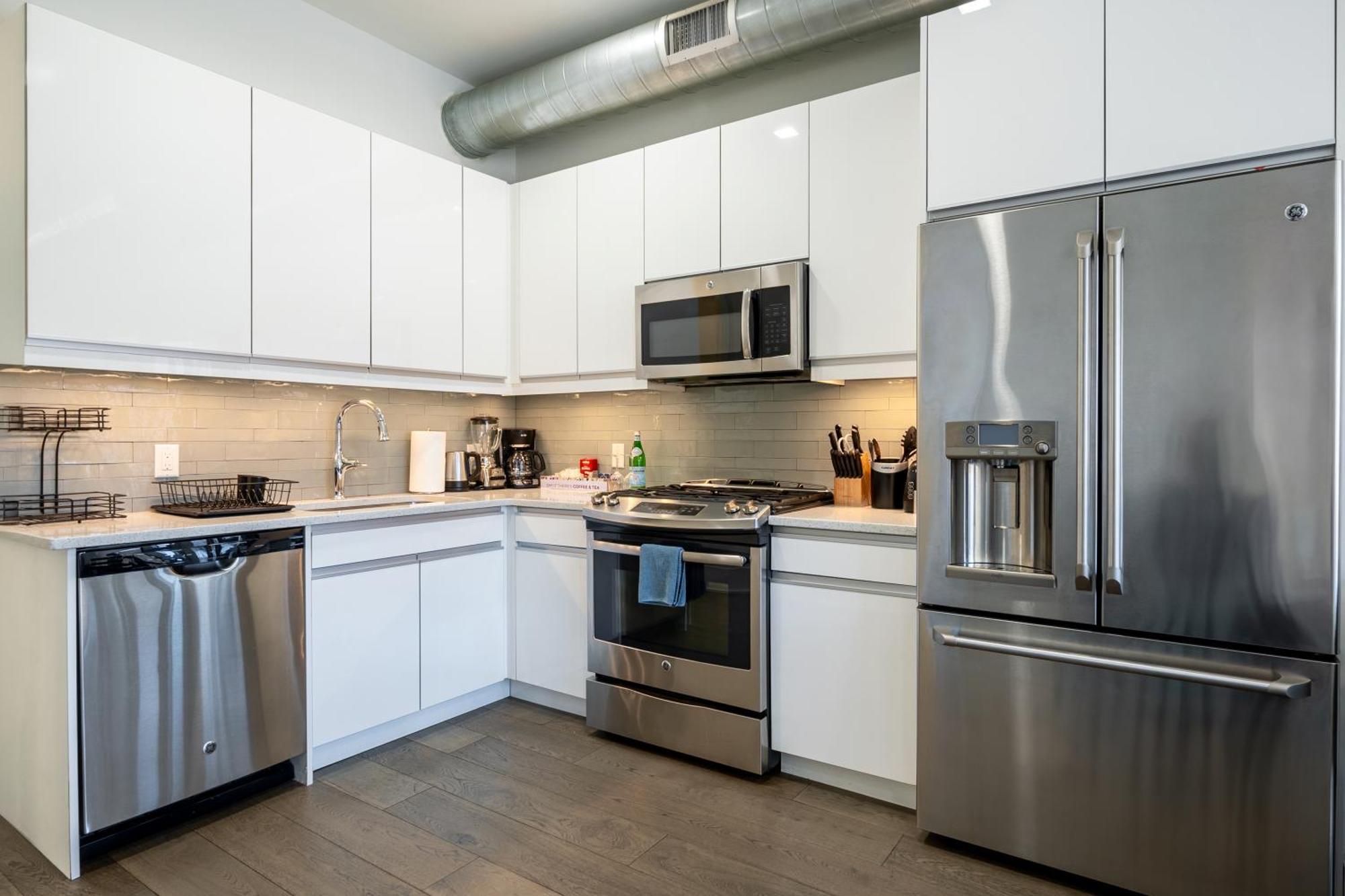 Dharma Home Suites Hoboken Exterior foto